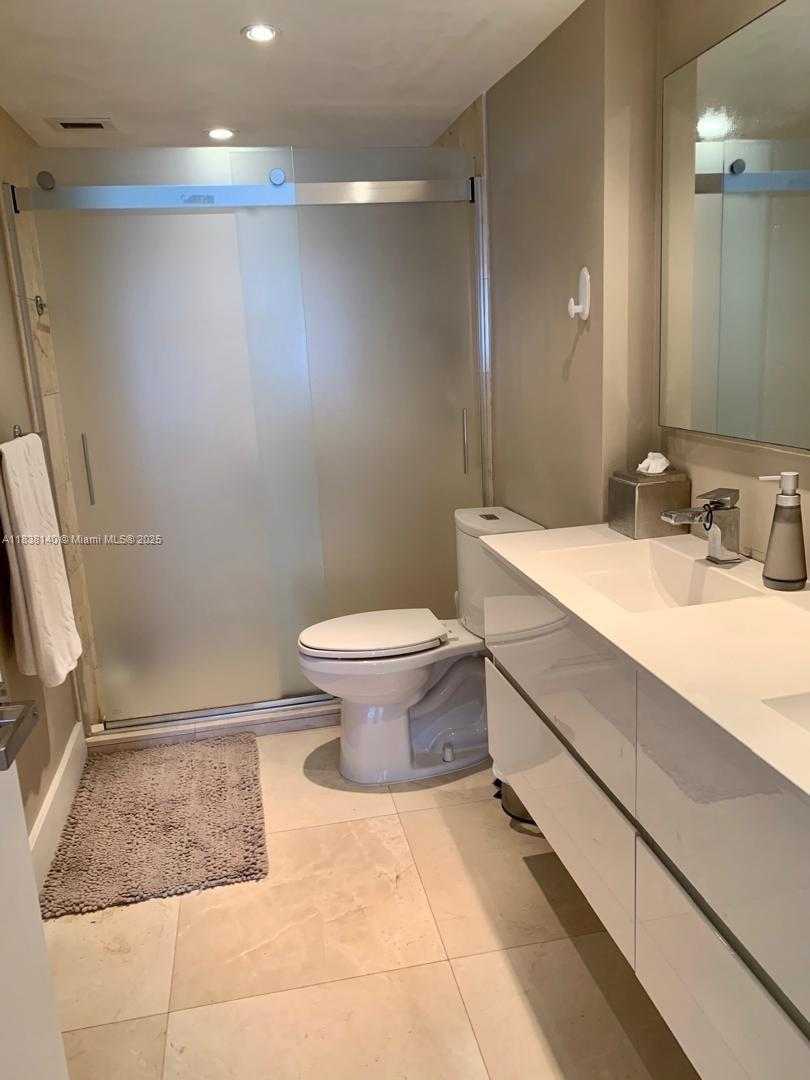 Small Image of 5701 COLLINS AVE #704, Miami Beach Number 11