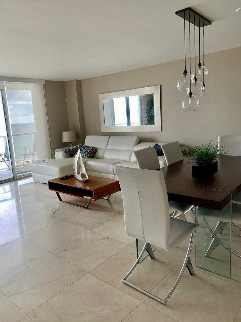 Small Image of 5701 COLLINS AVE #704, Miami Beach Number 2