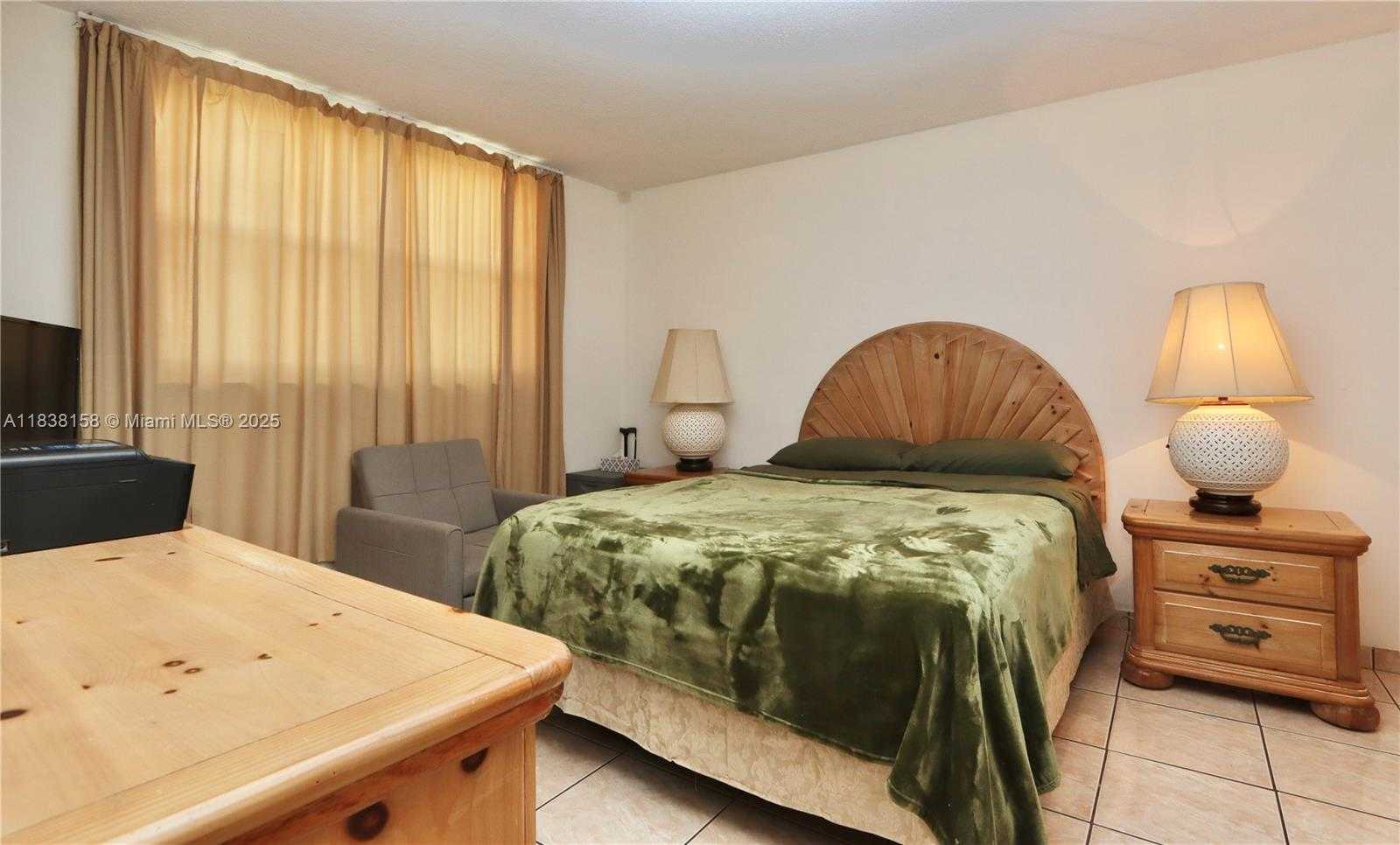 Small Image of 2851 LEONARD DR #J507, Aventura Number 14