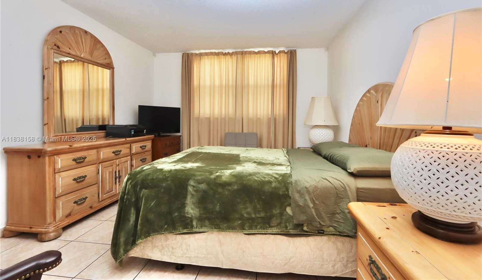 Small Image of 2851 LEONARD DR #J507, Aventura Number 15