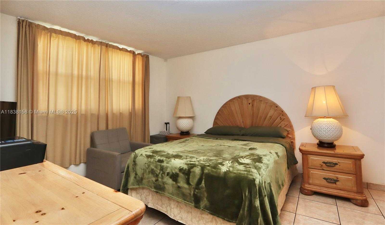 Small Image of 2851 LEONARD DR #J507, Aventura Number 16