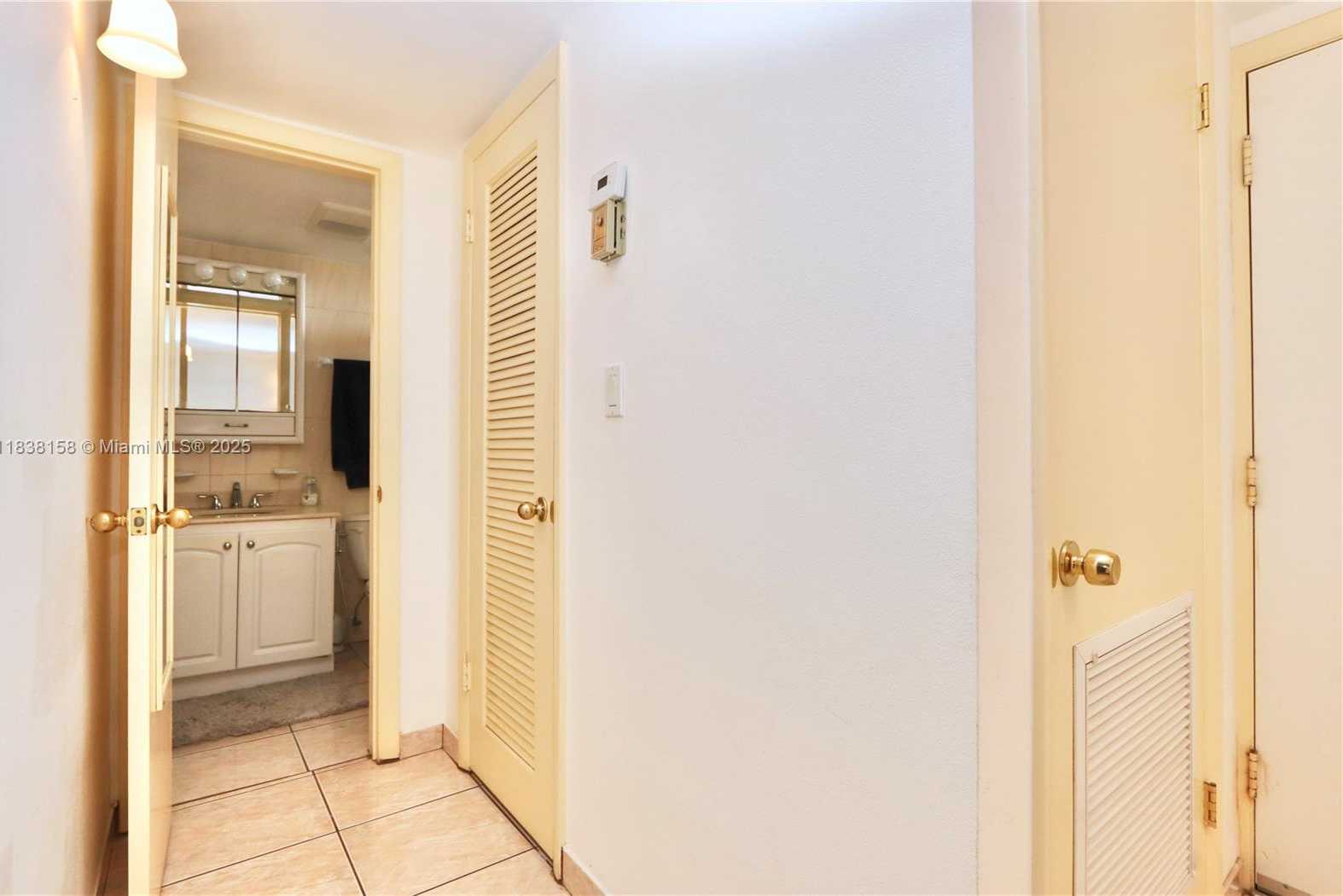Small Image of 2851 LEONARD DR #J507, Aventura Number 24