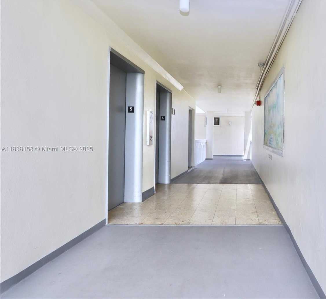 Small Image of 2851 LEONARD DR #J507, Aventura Number 27