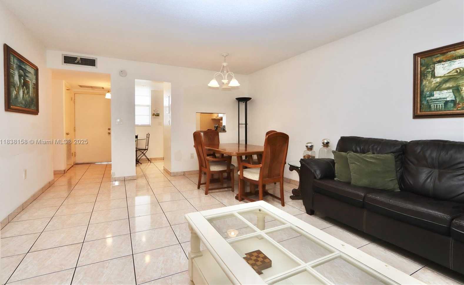 Small Image of 2851 LEONARD DR #J507, Aventura Number 5