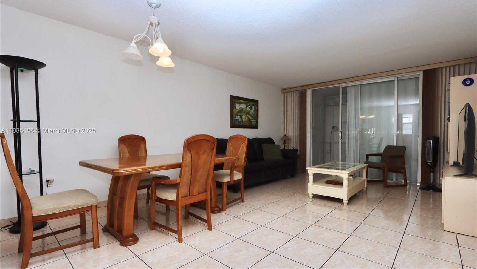 Small Image of 2851 LEONARD DR #J507, Aventura Number 6