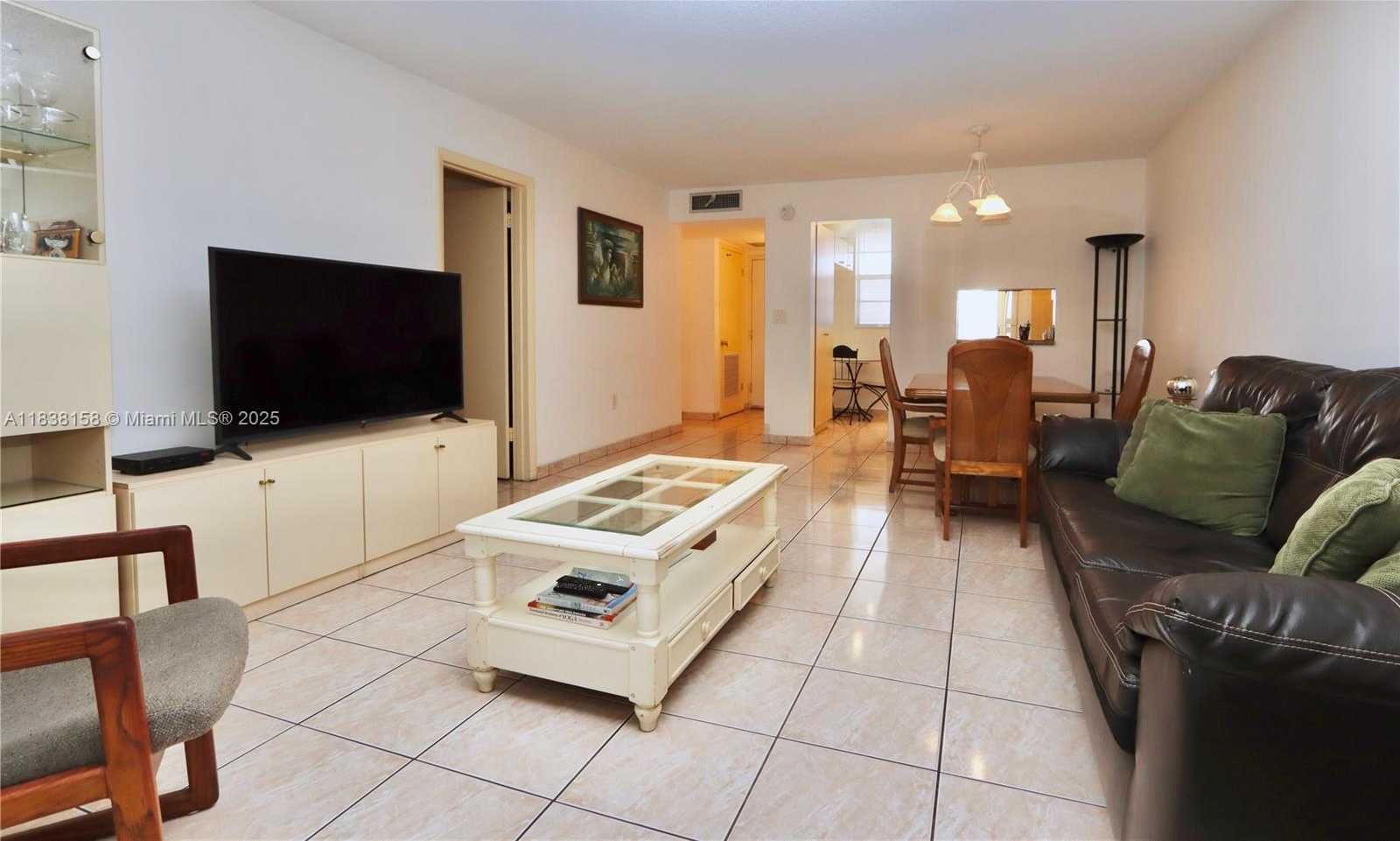 Small Image of 2851 LEONARD DR #J507, Aventura Number 8