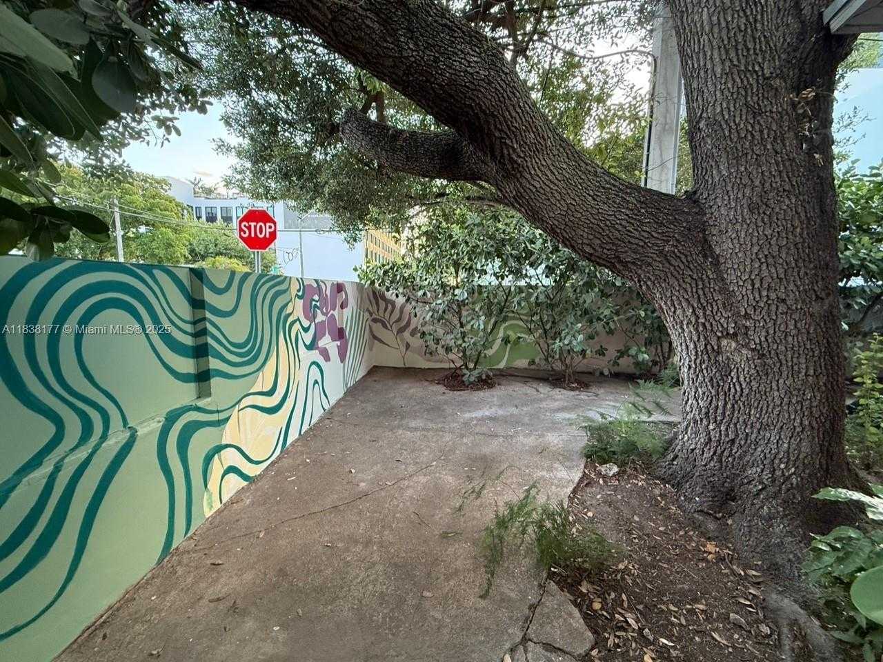 Small Image of 97 NORTH WEST 27TH ST, Miami Number 2