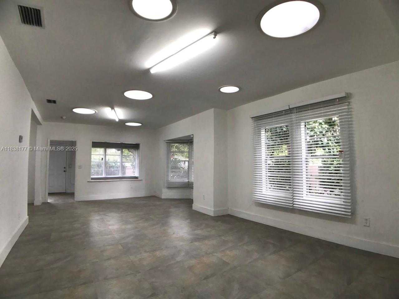 Small Image of 97 NORTH WEST 27TH ST, Miami Number 6