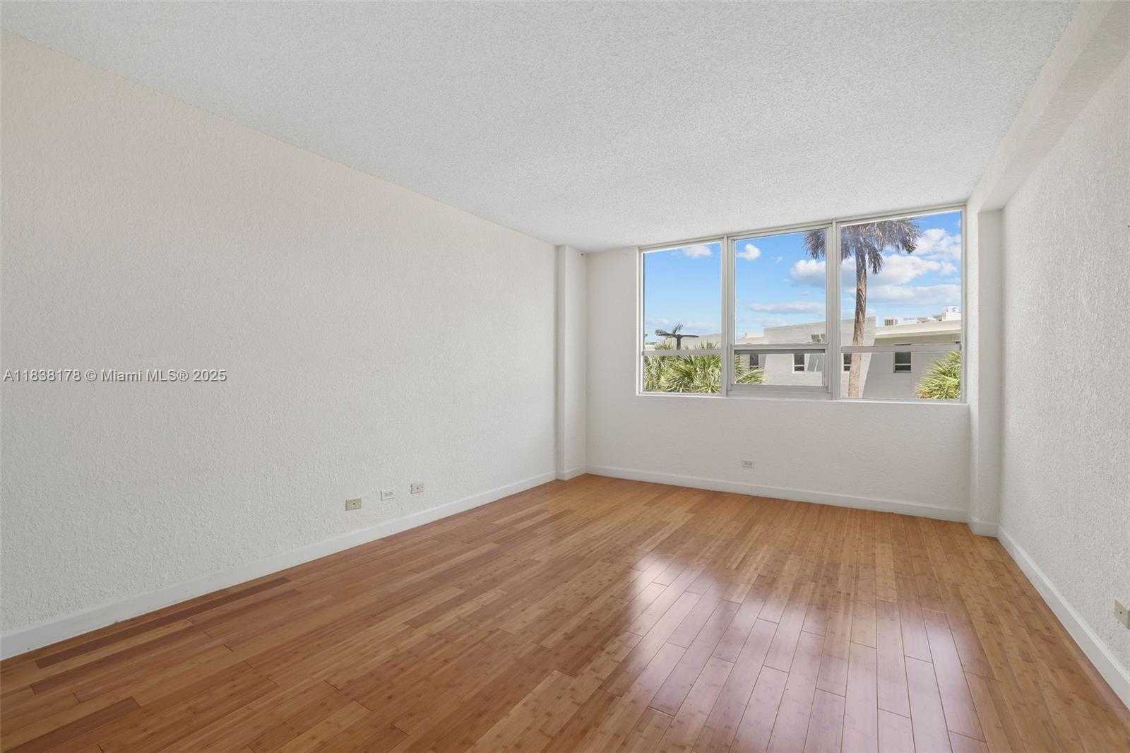 Small Image of 1500 BAY RD #S-0278, Miami Beach Number 13