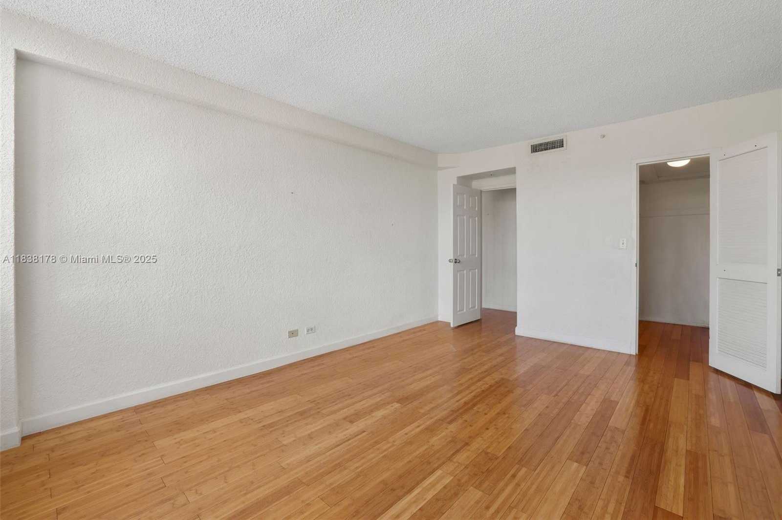Small Image of 1500 BAY RD #S-0278, Miami Beach Number 15