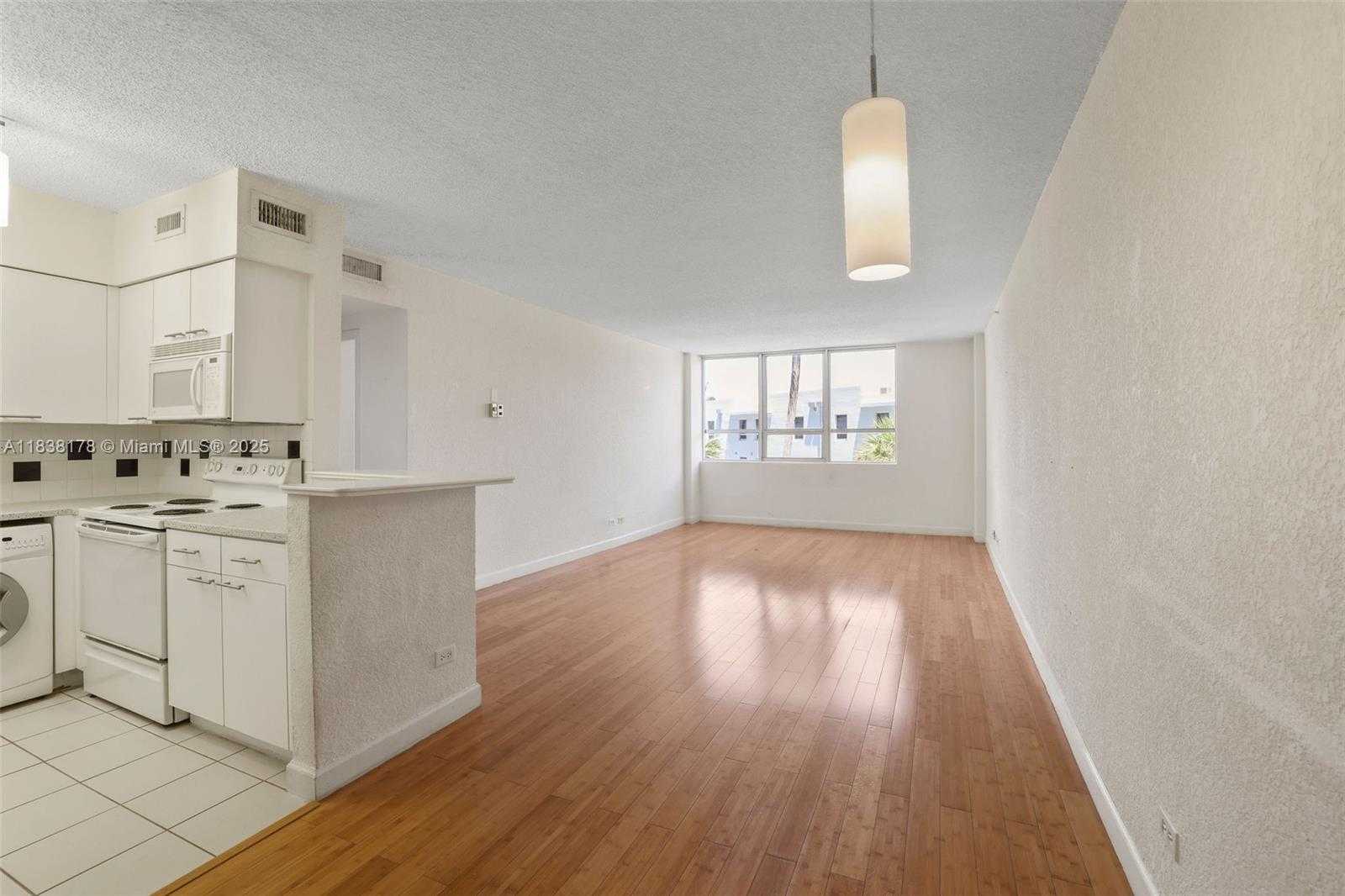 Small Image of 1500 BAY RD #S-0278, Miami Beach Number 5