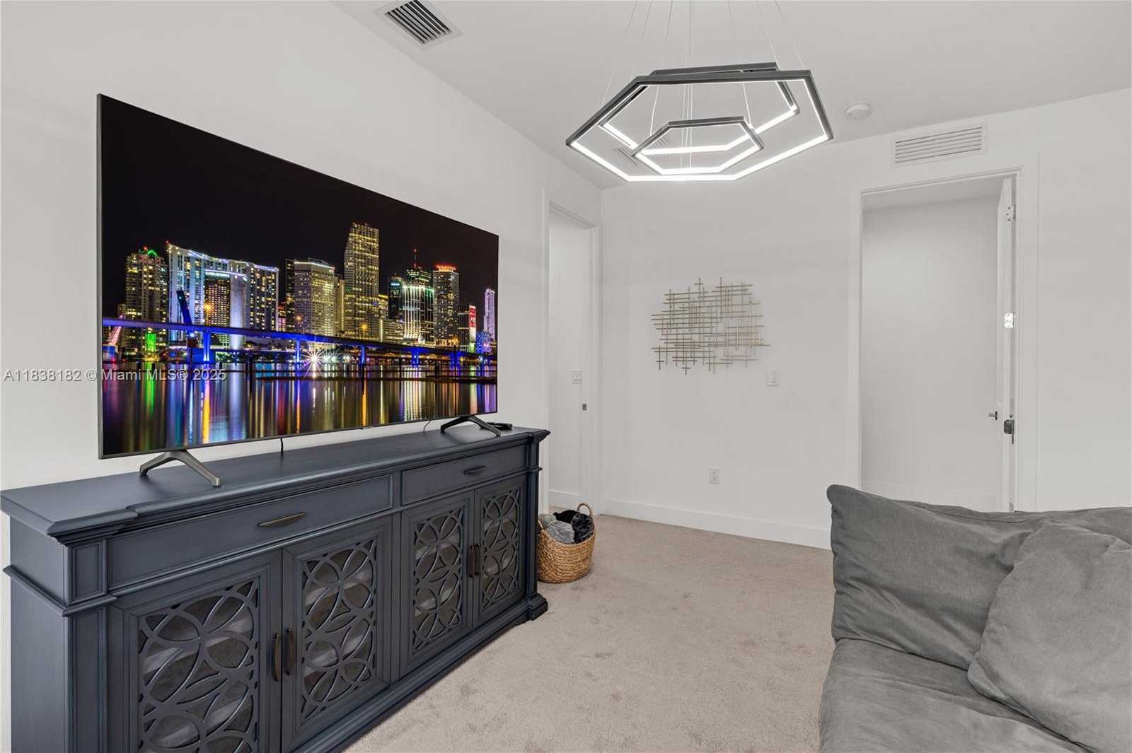 Small Image of 4374 NORTH WEST 81ST AVE, Doral Number 14