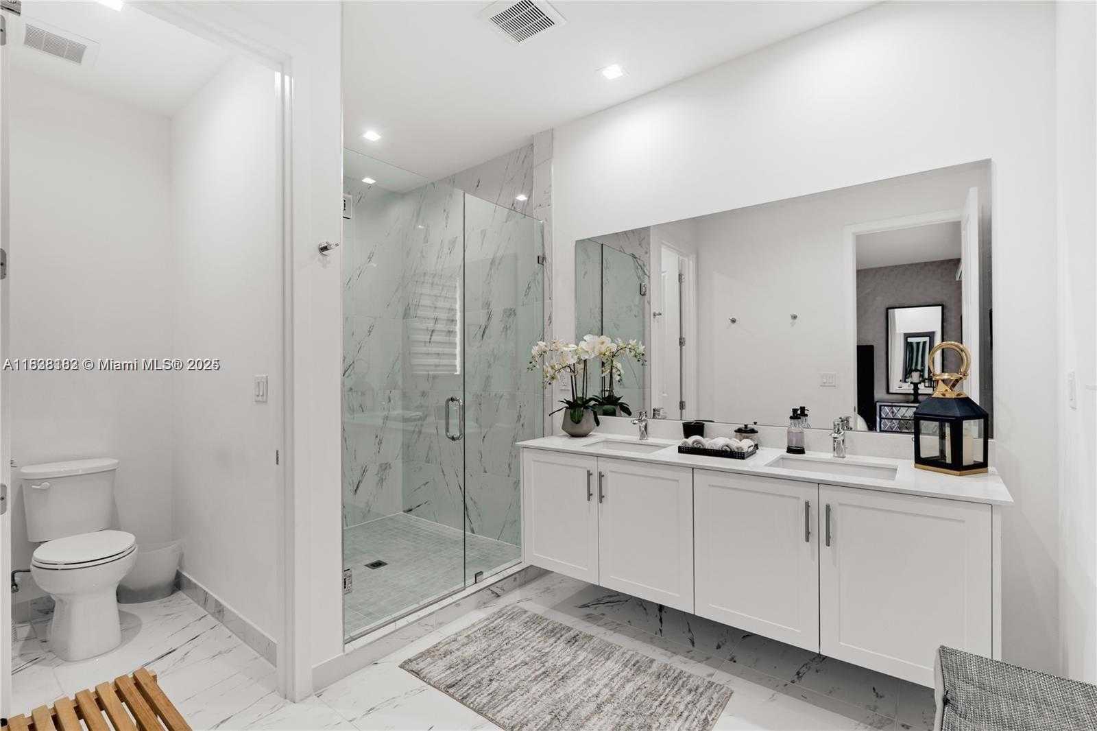 Small Image of 4374 NORTH WEST 81ST AVE, Doral Number 17