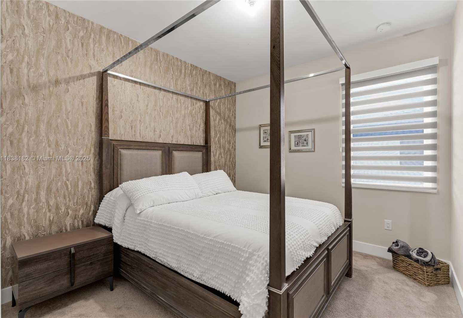 Small Image of 4374 NORTH WEST 81ST AVE, Doral Number 21