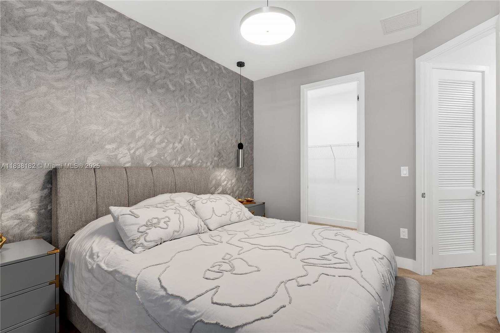 Small Image of 4374 NORTH WEST 81ST AVE, Doral Number 25