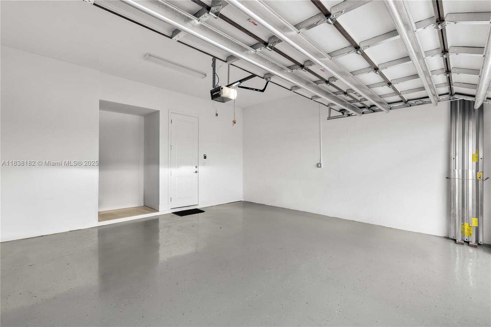 Small Image of 4374 NORTH WEST 81ST AVE, Doral Number 28