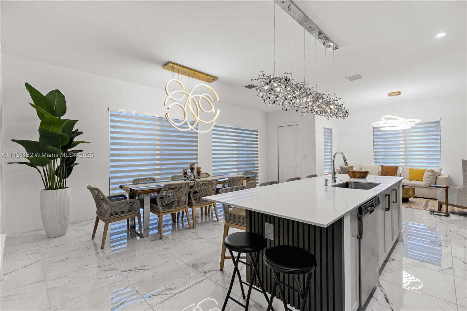 Small Image of 4374 NORTH WEST 81ST AVE, Doral Number 3