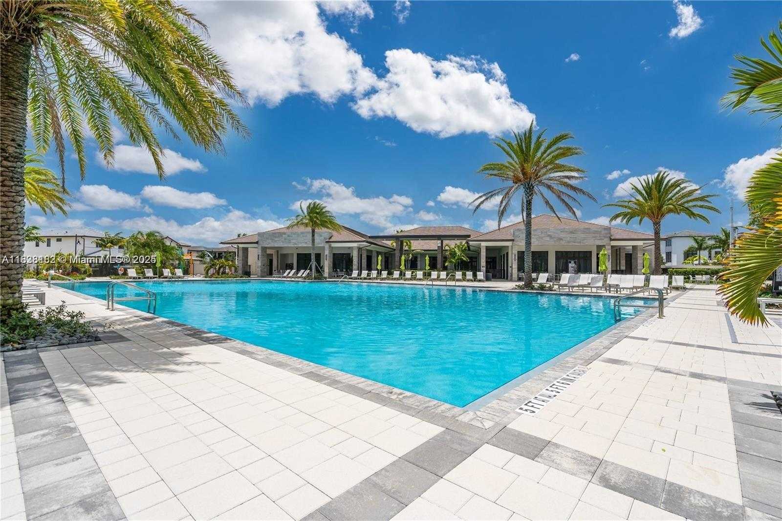 Small Image of 4374 NORTH WEST 81ST AVE, Doral Number 37