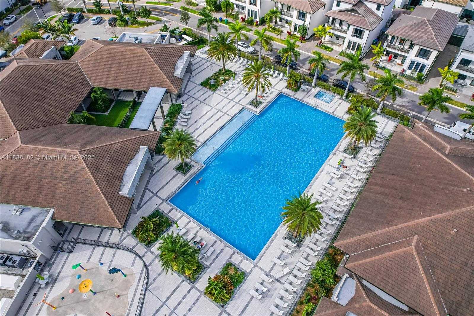 Small Image of 4374 NORTH WEST 81ST AVE, Doral Number 38