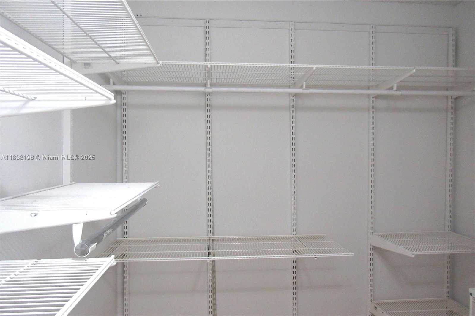 Small Image of 17278 SOUTH WEST 139TH CT, Miami Number 13