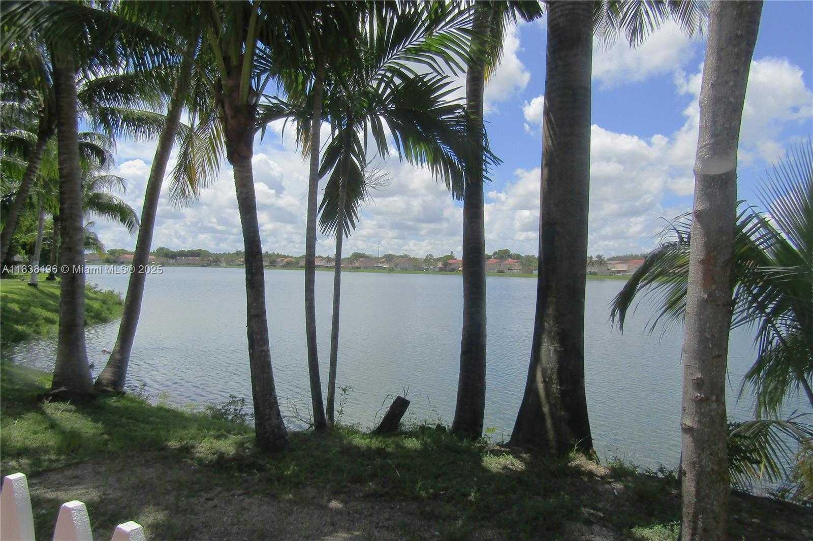 Small Image of 17278 SOUTH WEST 139TH CT, Miami Number 24