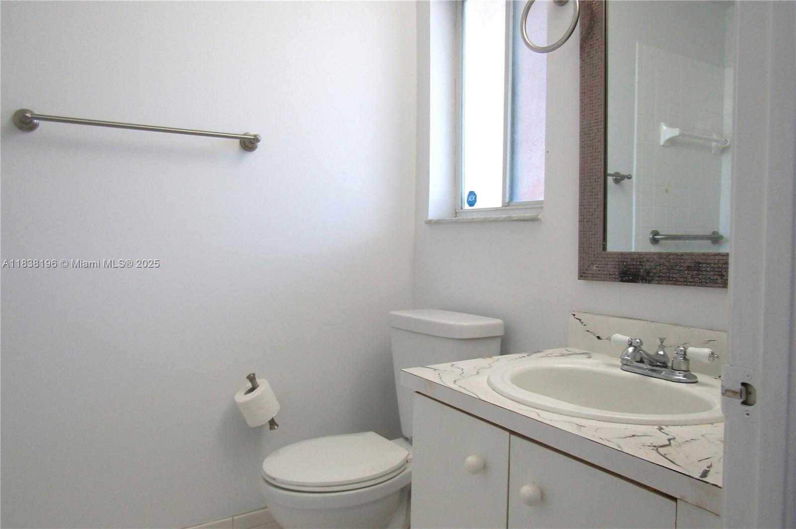 Small Image of 17278 SOUTH WEST 139TH CT, Miami Number 6