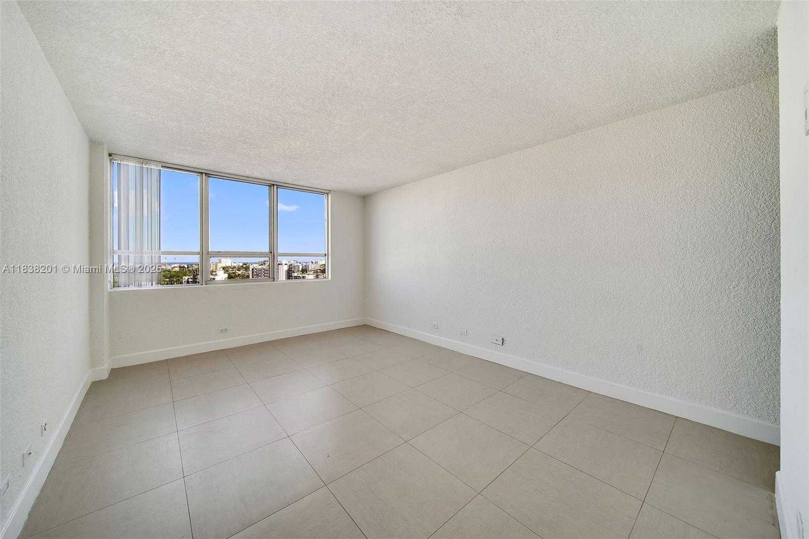 Small Image of 1500 BAY RD #S-1170, Miami Beach Number 21