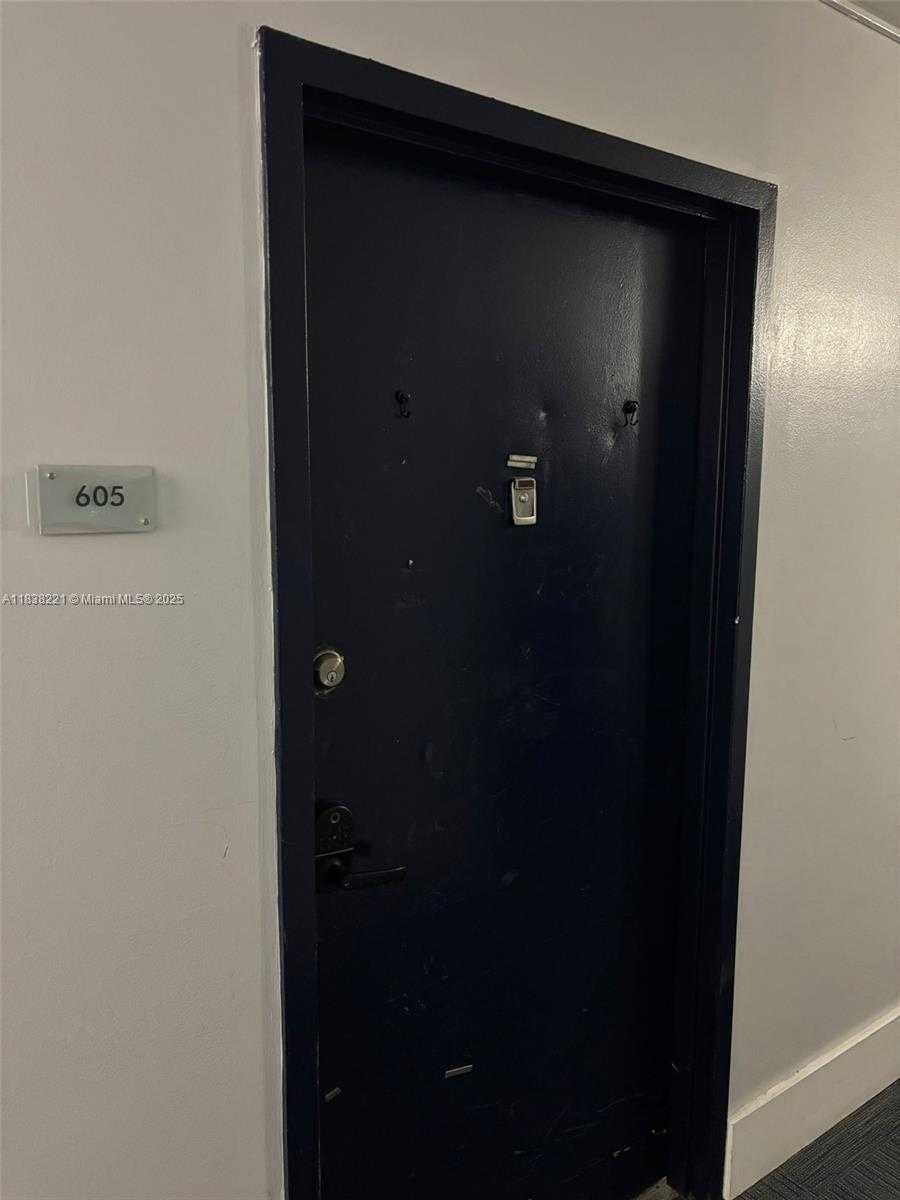 Small Image of 800 NORTH MIAMI AVE #E-605, Miami Number 2