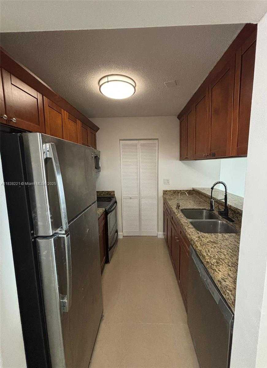 Small Image of 800 NORTH MIAMI AVE #E-605, Miami Number 8