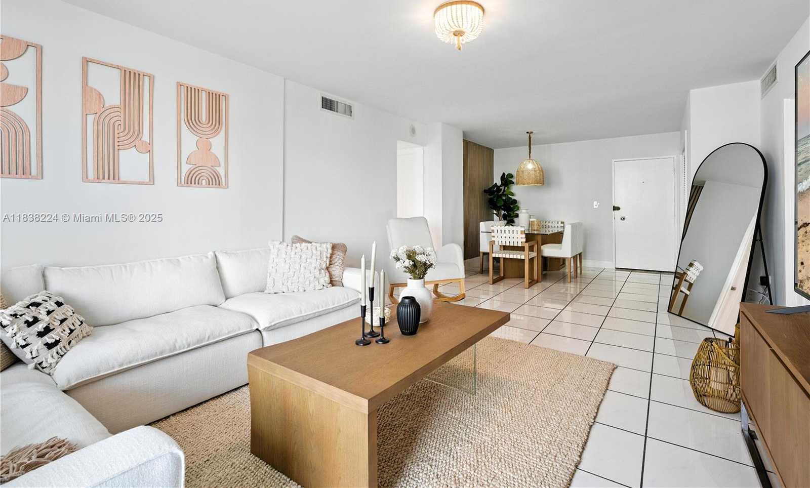 Small Image of 5555 COLLINS AVE #6W, Miami Beach Number 4