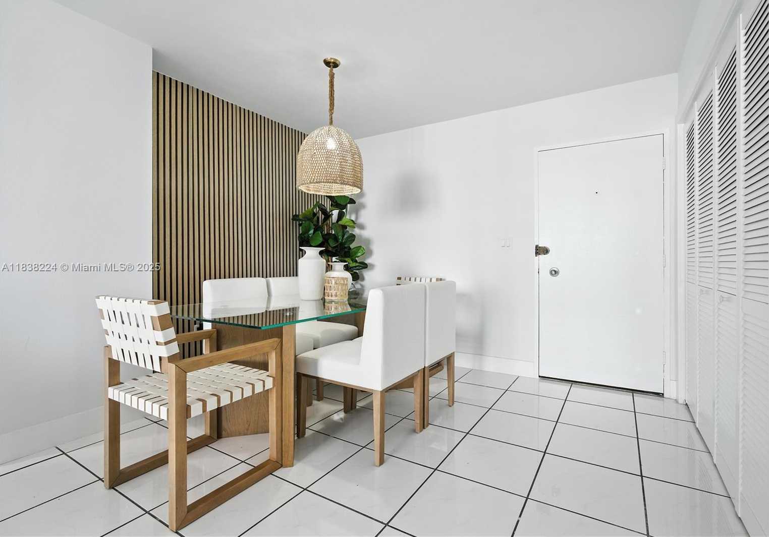 Small Image of 5555 COLLINS AVE #6W, Miami Beach Number 5