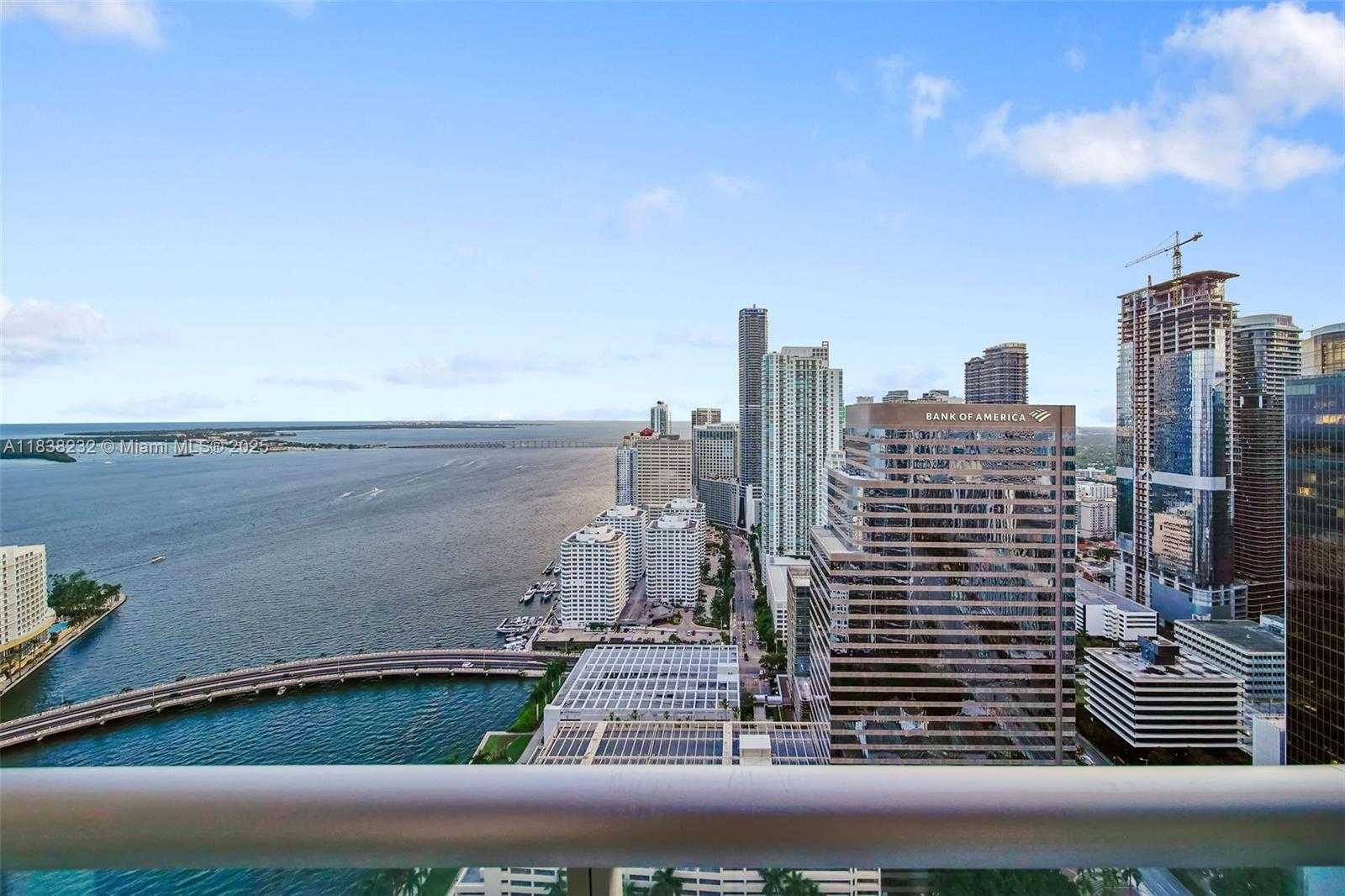 Small Image of 495 BRICKELL AVE #4209, Miami Number 14