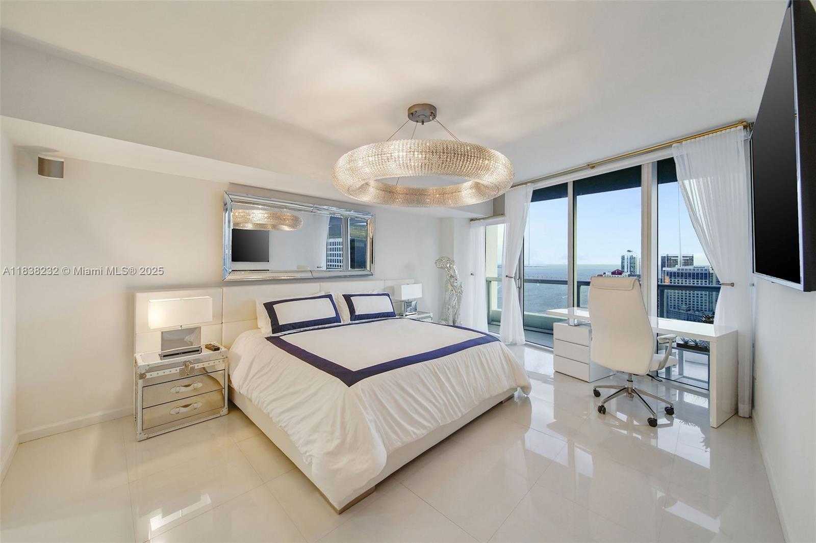 Small Image of 495 BRICKELL AVE #4209, Miami Number 17