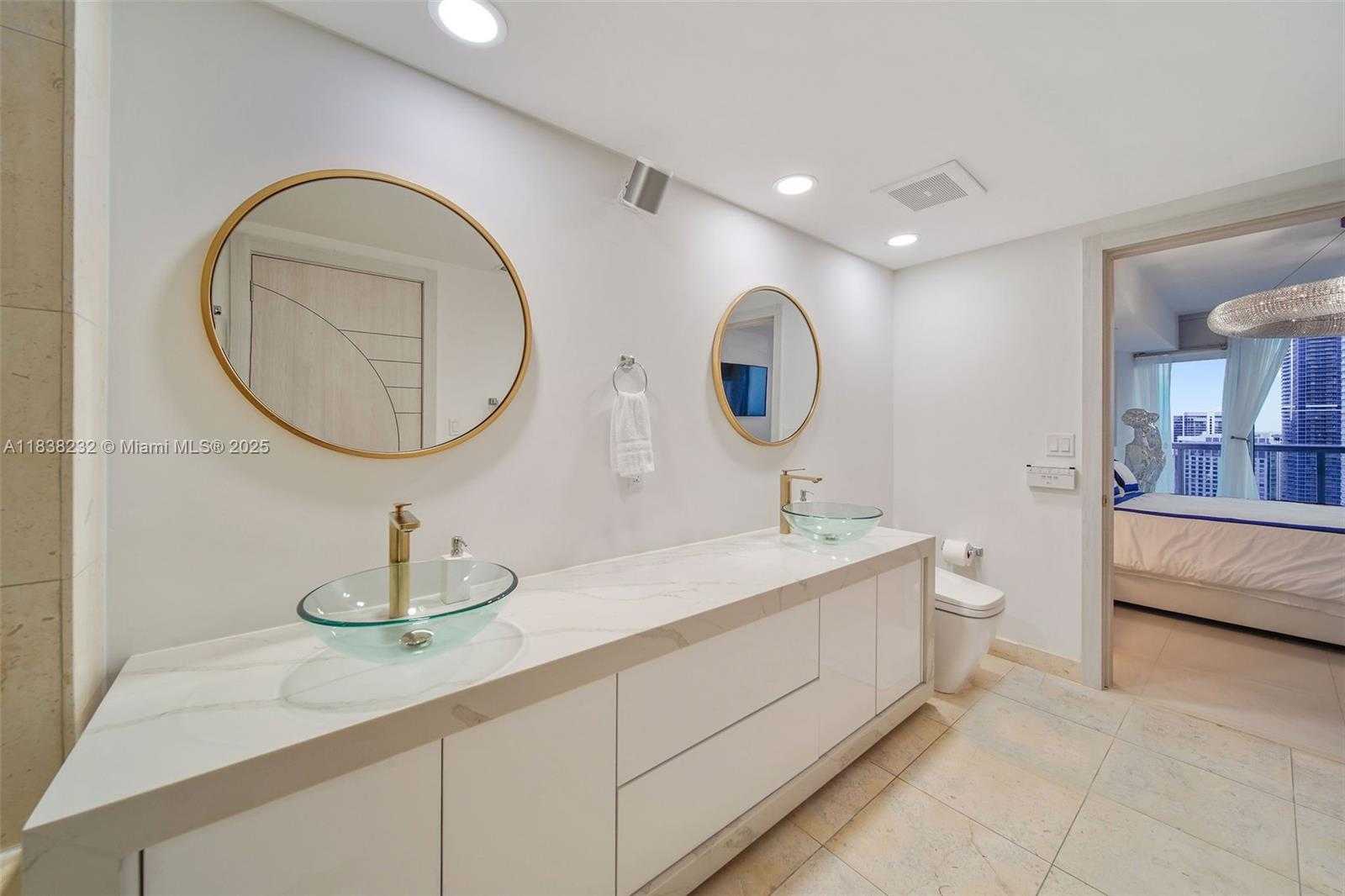 Small Image of 495 BRICKELL AVE #4209, Miami Number 23
