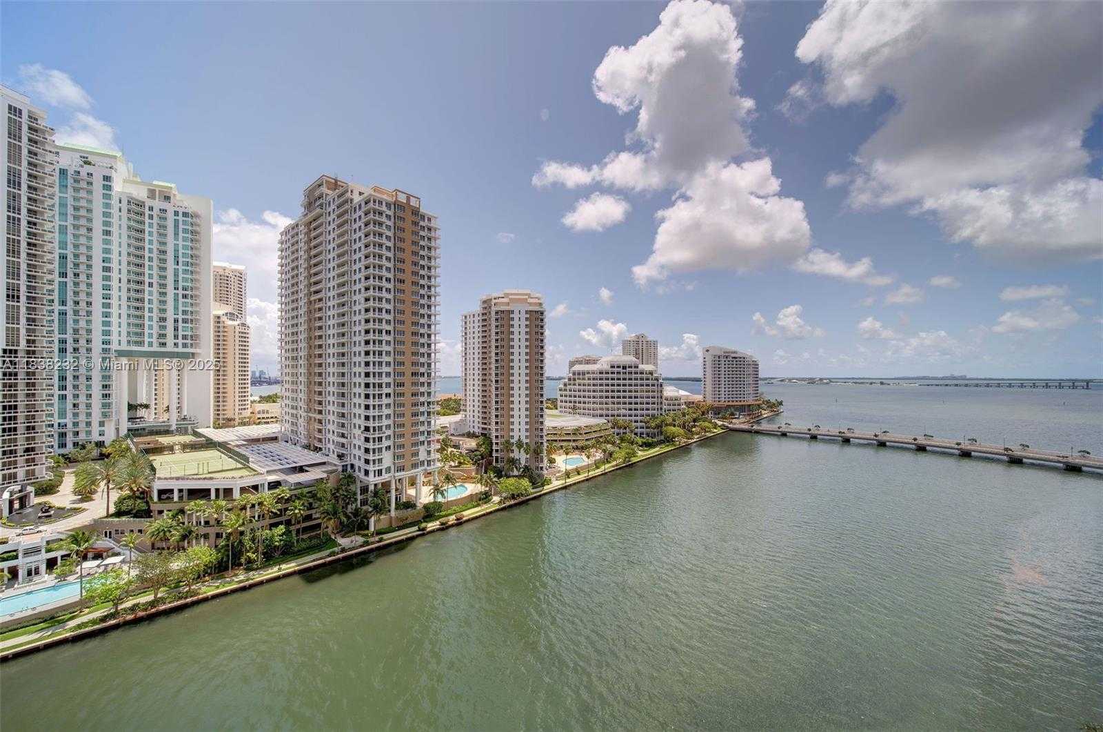 Small Image of 495 BRICKELL AVE #4209, Miami Number 34