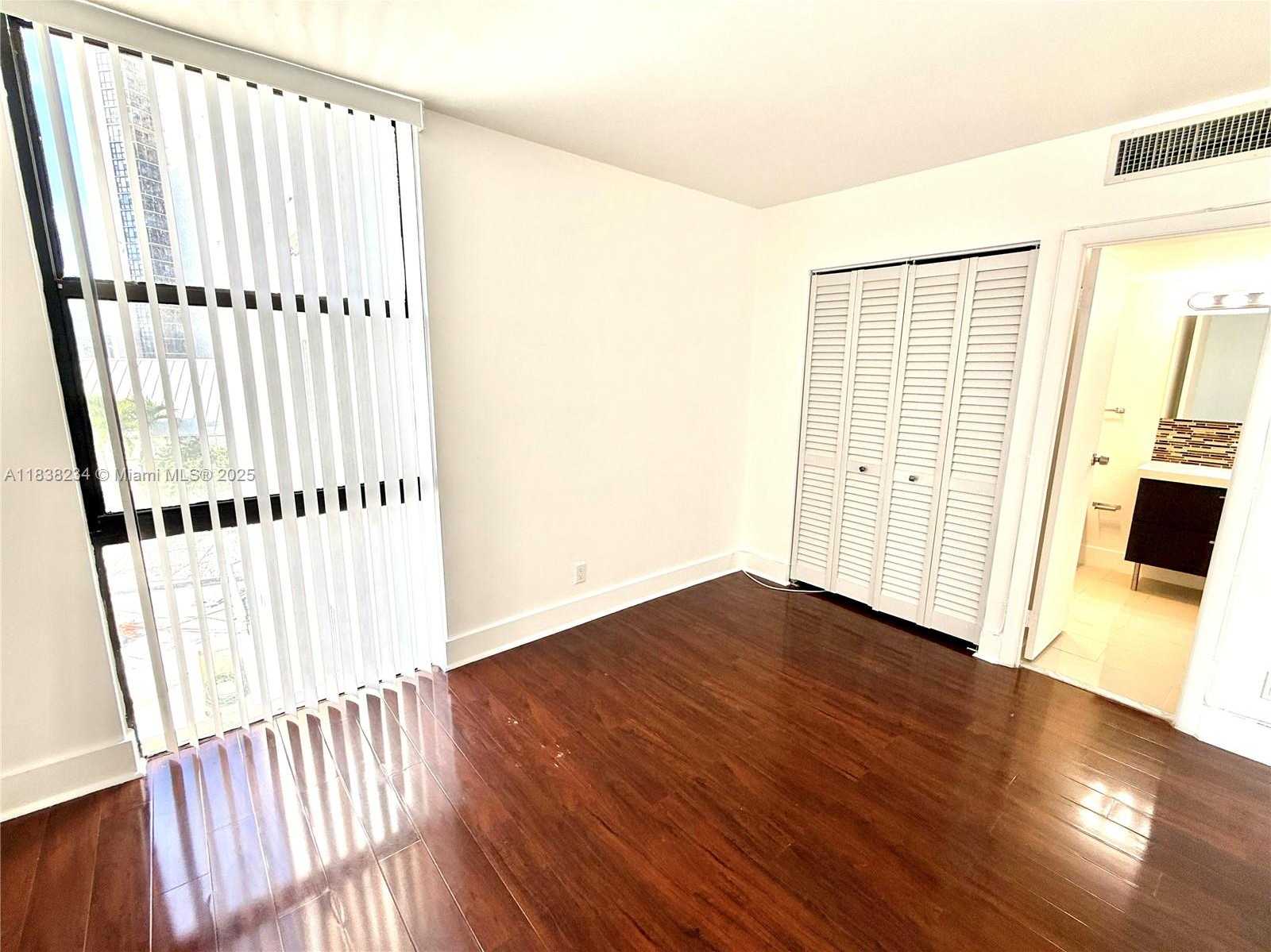 Small Image of 20335 WEST COUNTRY CLUB DR #502, Aventura Number 12