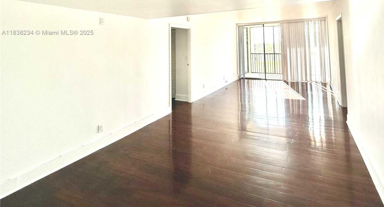 Small Image of 20335 WEST COUNTRY CLUB DR #502, Aventura Number 13