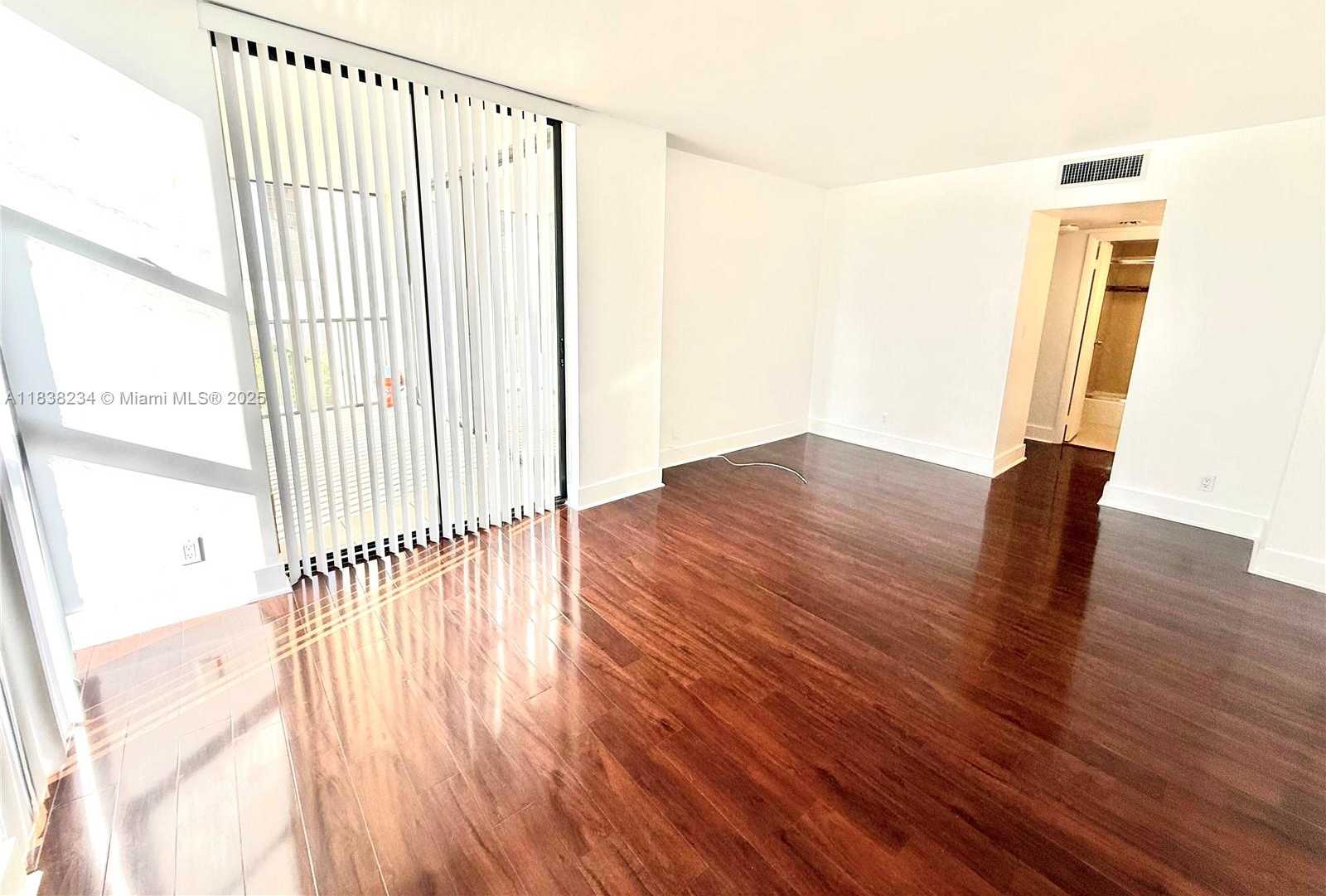 Small Image of 20335 WEST COUNTRY CLUB DR #502, Aventura Number 20