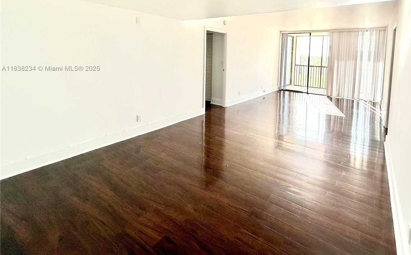 Small Image of 20335 WEST COUNTRY CLUB DR #502, Aventura Number 4