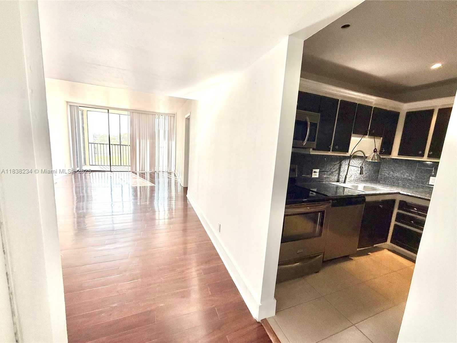 Small Image of 20335 WEST COUNTRY CLUB DR #502, Aventura Number 6