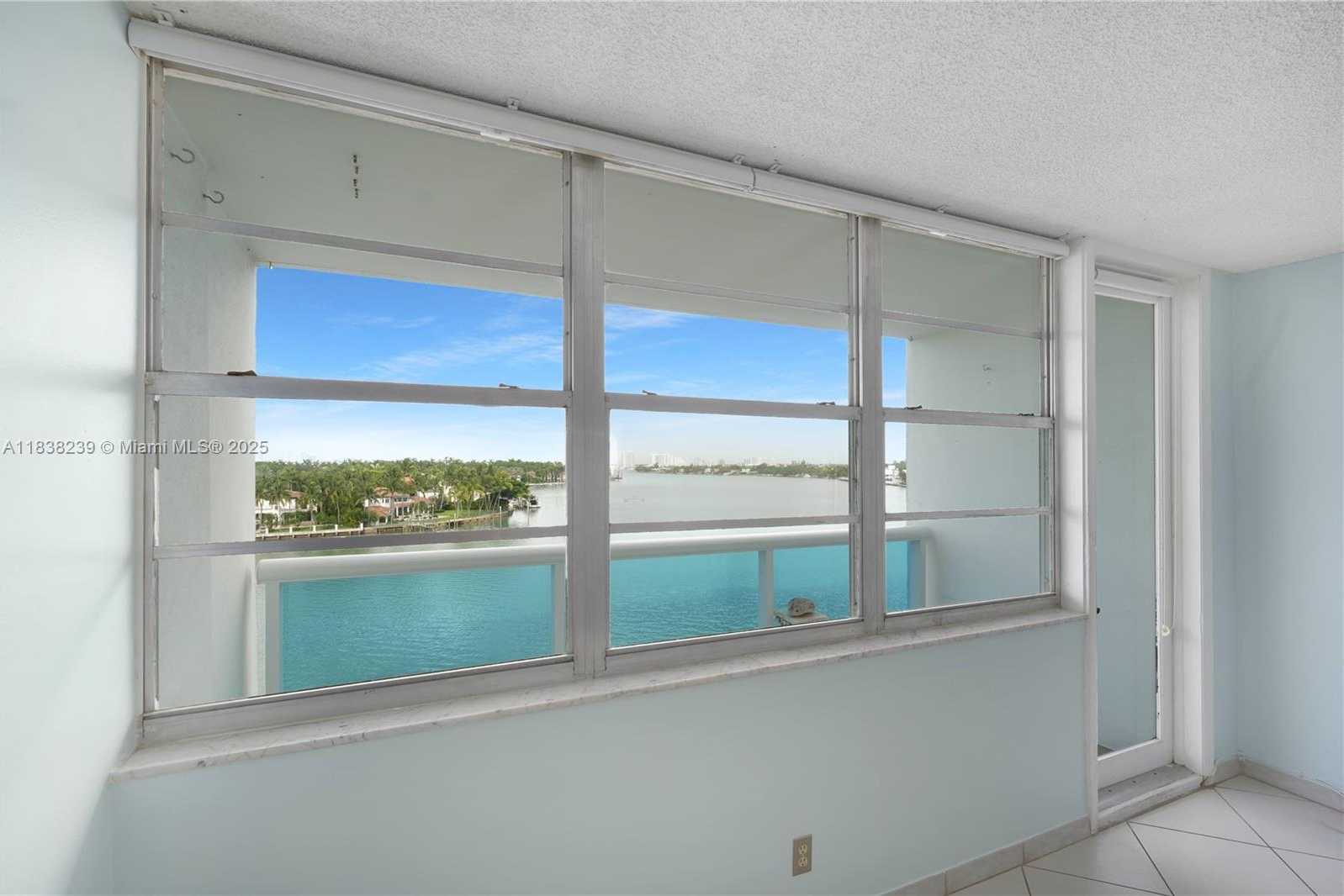 Small Image of 6770 INDIAN CREEK DR #6G, Miami Beach Number 4