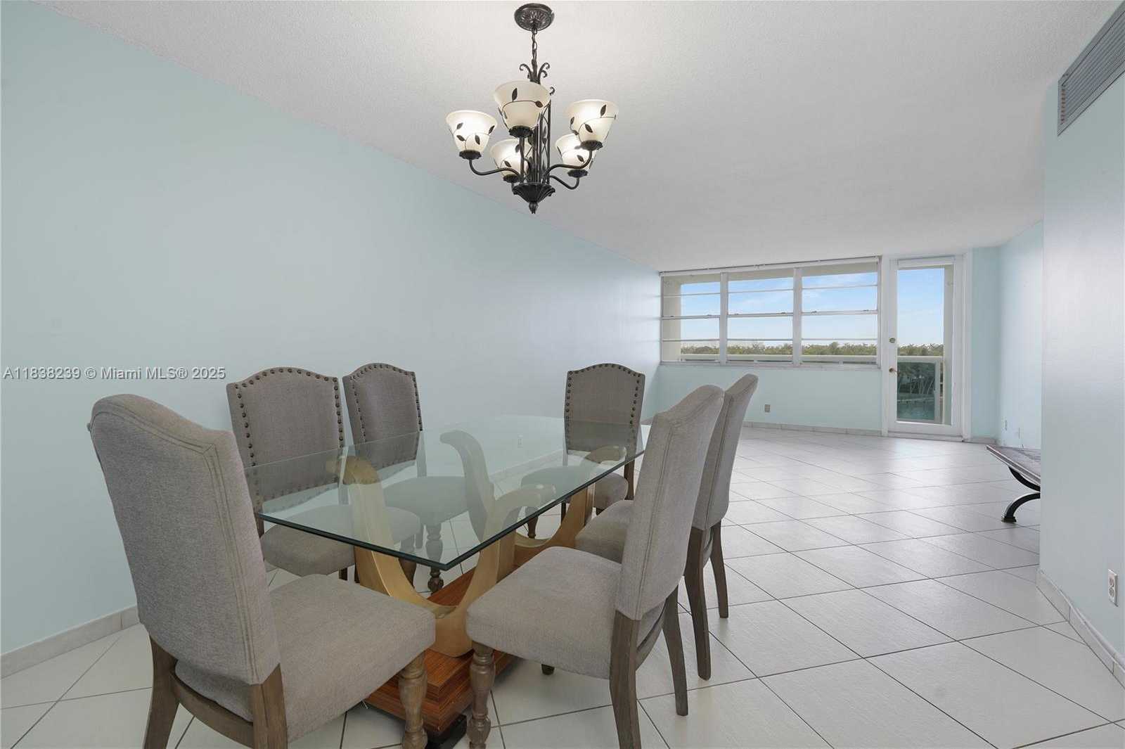Small Image of 6770 INDIAN CREEK DR #6G, Miami Beach Number 5