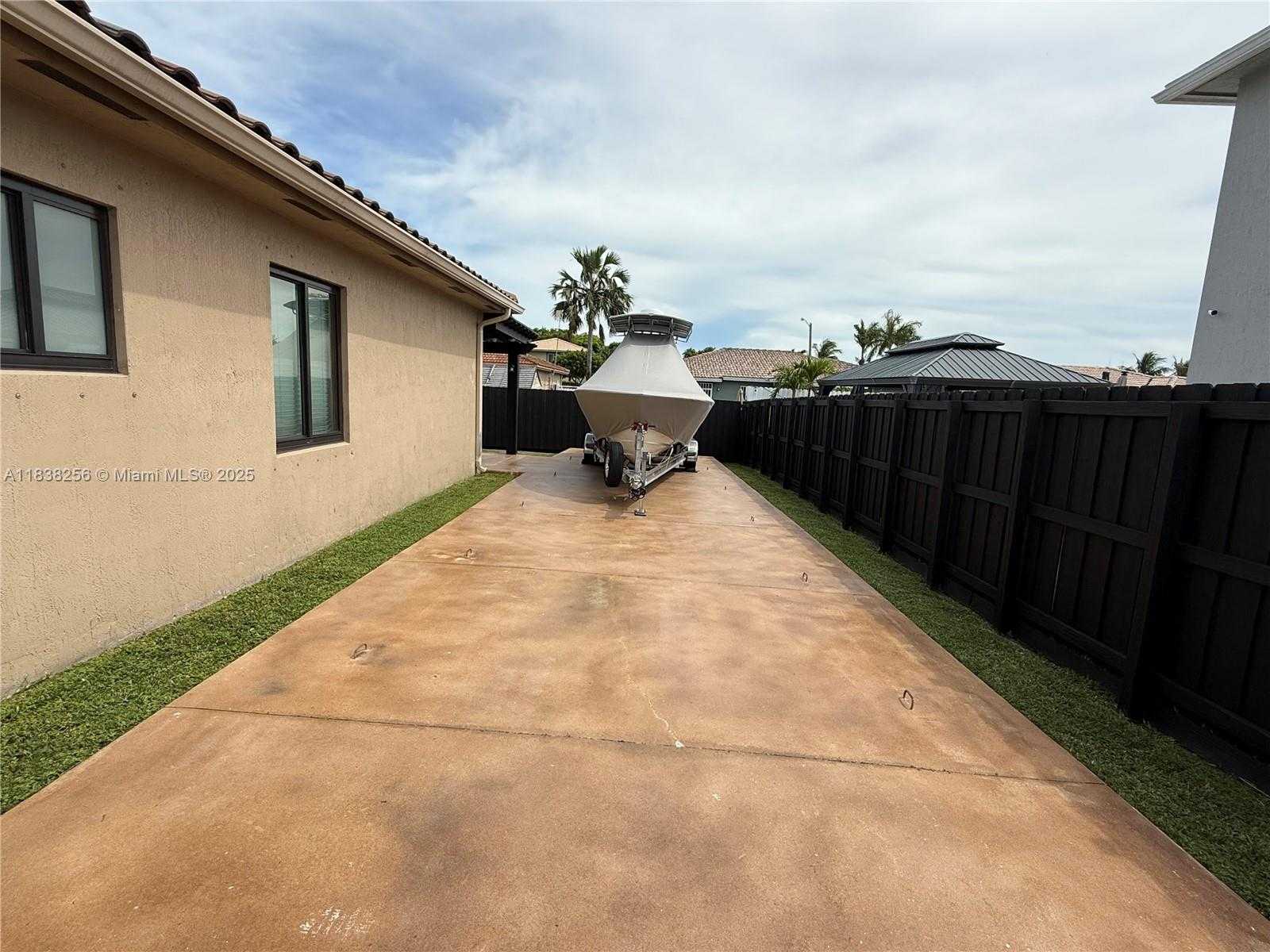 Small Image of 13232 SOUTH WEST 274TH TER, Homestead Number 42