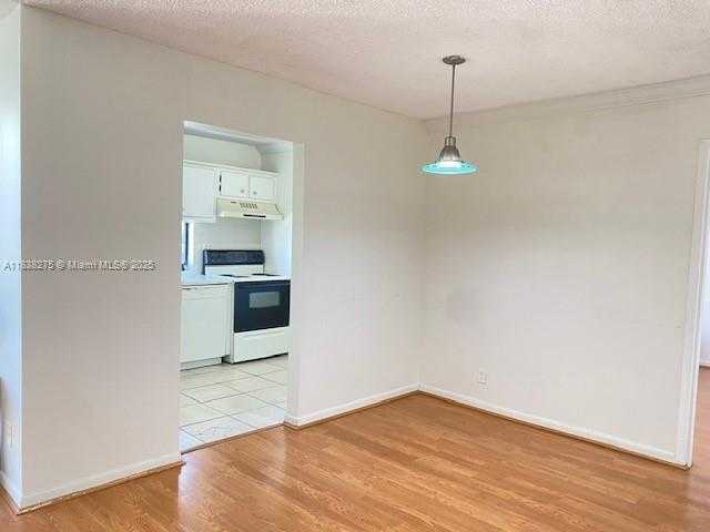 Small Image of 16919 NORTH BAY RD #919, Sunny Isles Beach Number 13