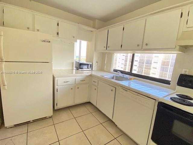 Small Image of 16919 NORTH BAY RD #919, Sunny Isles Beach Number 14