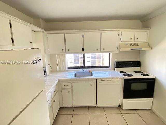 Small Image of 16919 NORTH BAY RD #919, Sunny Isles Beach Number 15