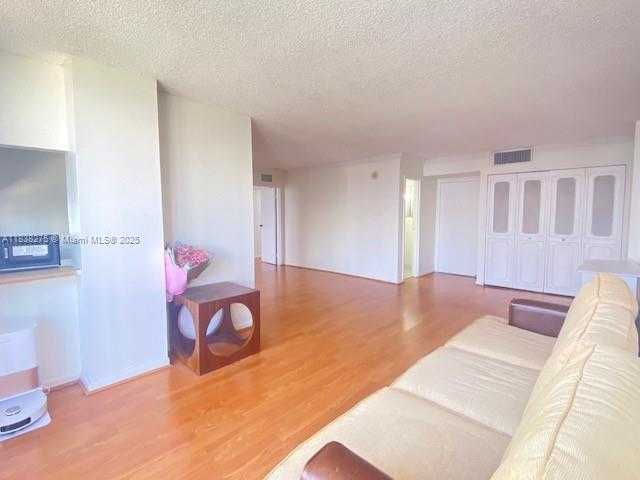 Small Image of 16919 NORTH BAY RD #919, Sunny Isles Beach Number 17