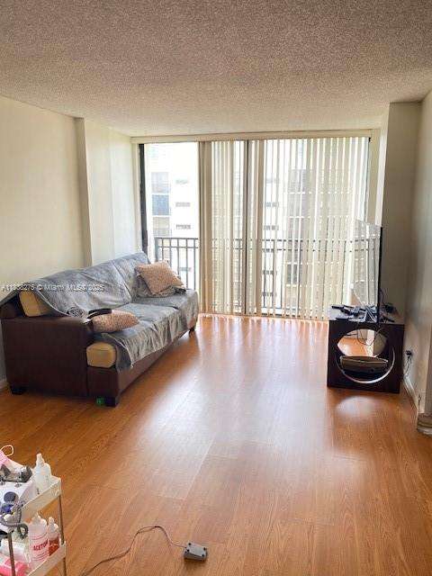 Small Image of 16919 NORTH BAY RD #919, Sunny Isles Beach Number 8