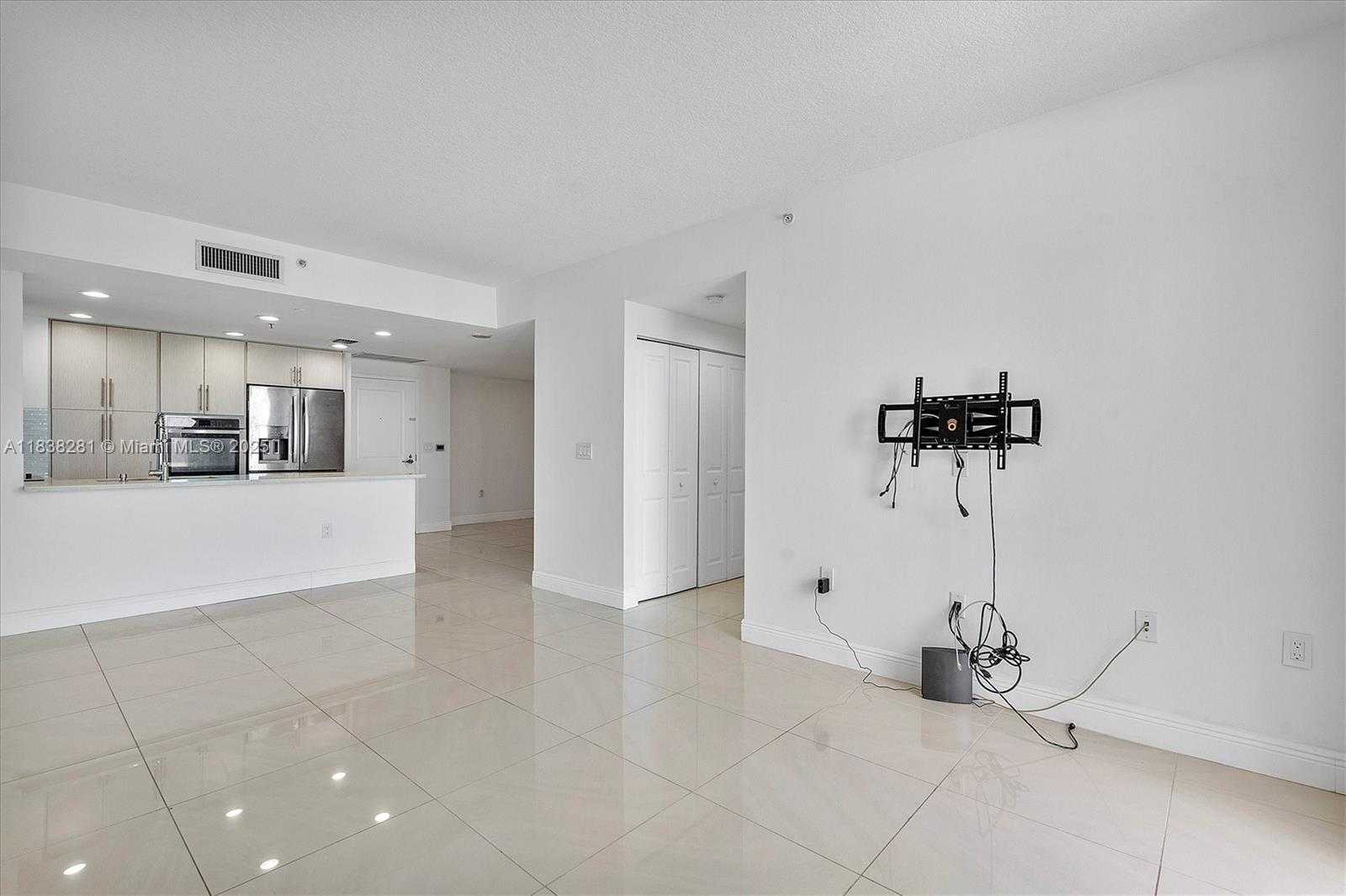 Small Image of 1250 SOUTH MIAMI AVE #2105, Miami Number 15