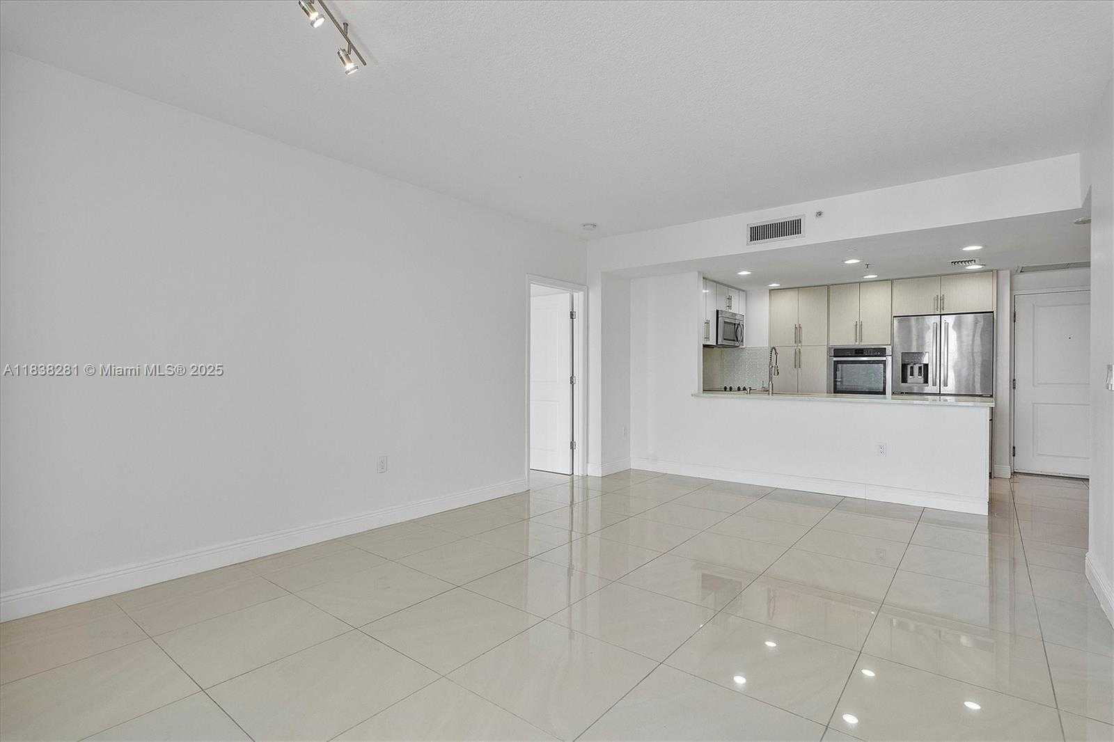 Small Image of 1250 SOUTH MIAMI AVE #2105, Miami Number 16